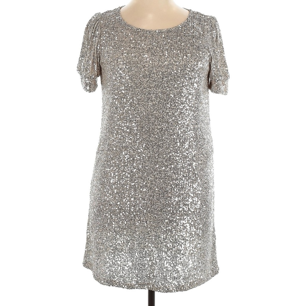 🪩 Sequin Dress 🪩 - Picture 5 of 8